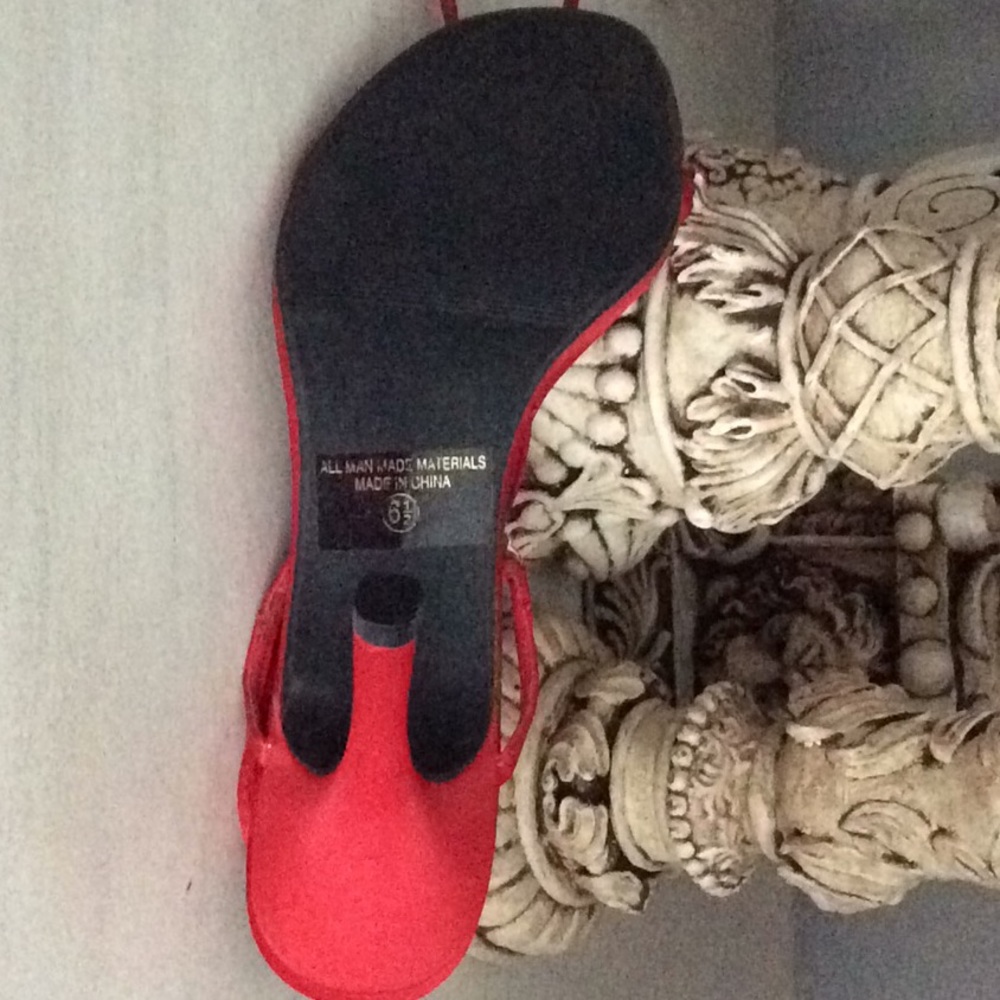 Shoes - Picture 3 of 3
